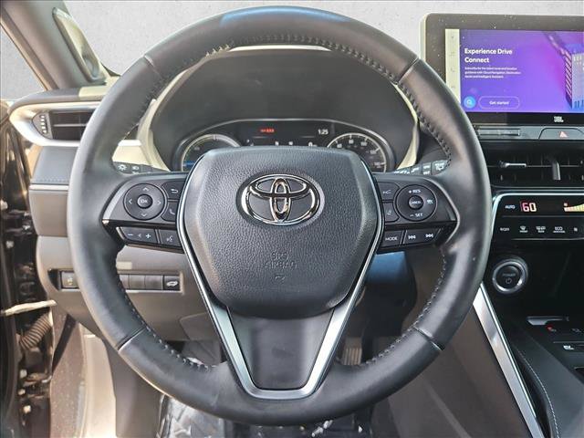 Certified 2023 Toyota Venza XLE AWD/4WD image 14