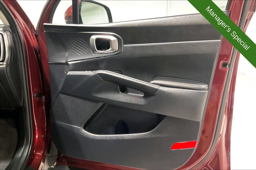 Used 2025 Kia Sorento EX w/ Panoramic Sunroof Package FWD image 23