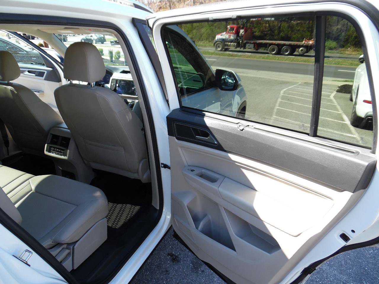 Used 2019 Volkswagen Atlas SEL image 23