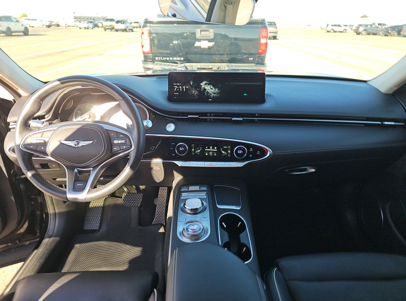 Used 2025 Genesis Electrified GV70 AWD/4WD image 12