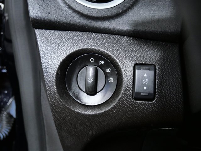 Certified 2017 Ford Fiesta SE FWD image 25