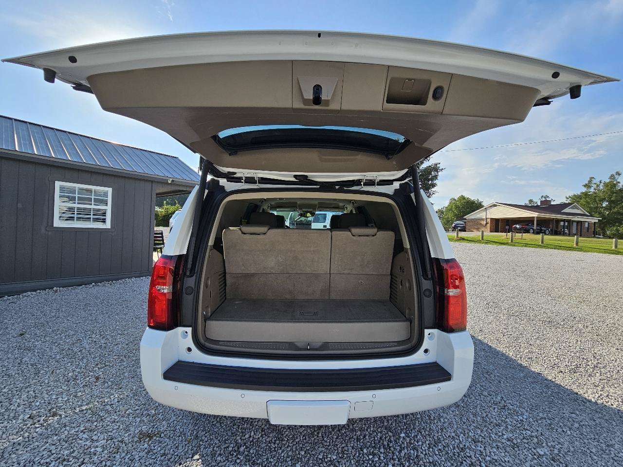 Used 2018 Chevrolet Tahoe LT w/ Luxury Package AWD/4WD image 26