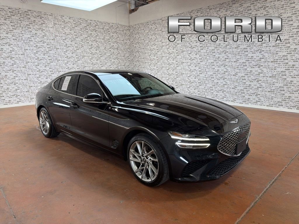 Used 2022 Genesis G70 2.0T image 1