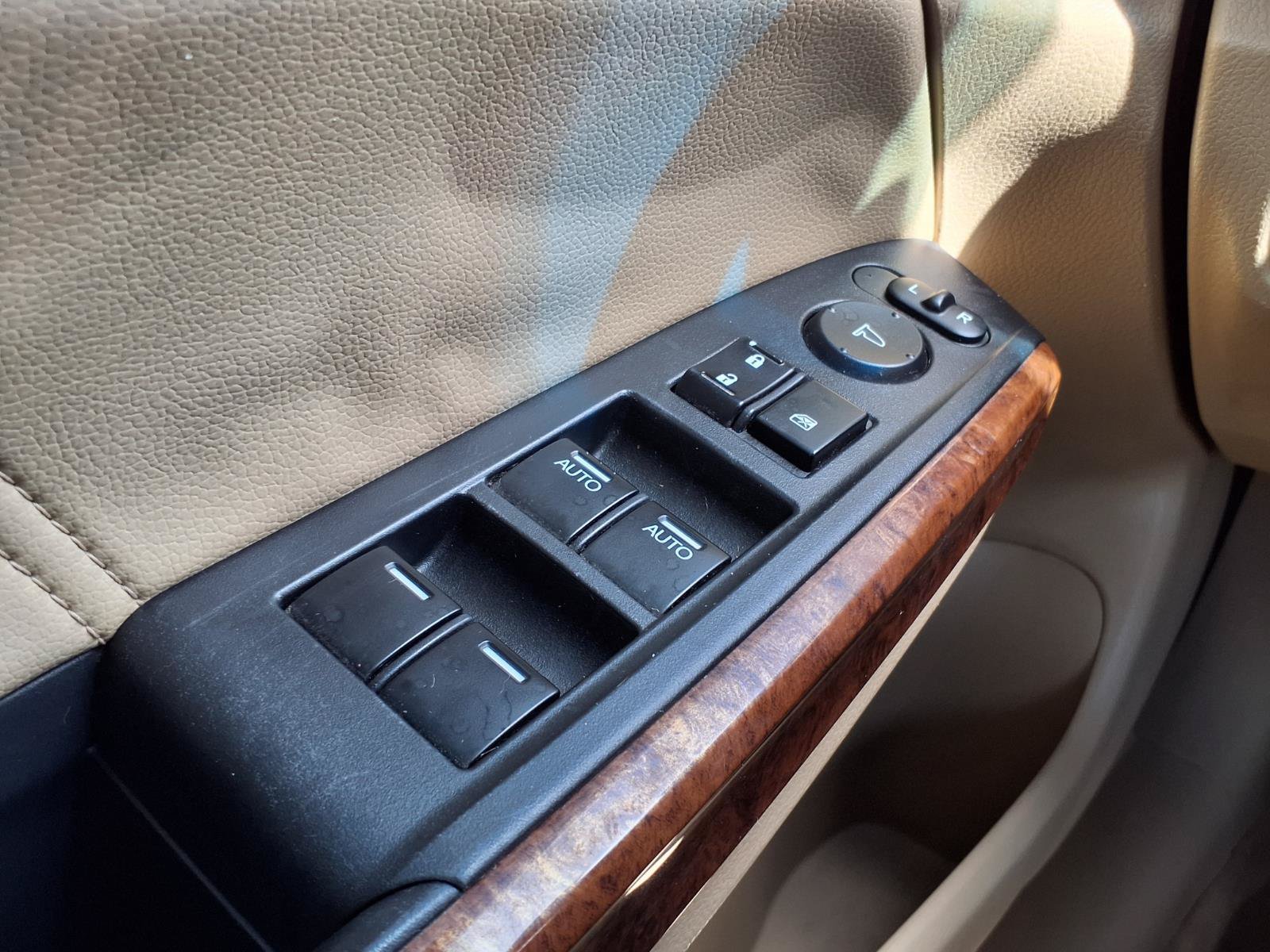 Used 2012 Honda Accord EX-L image 10