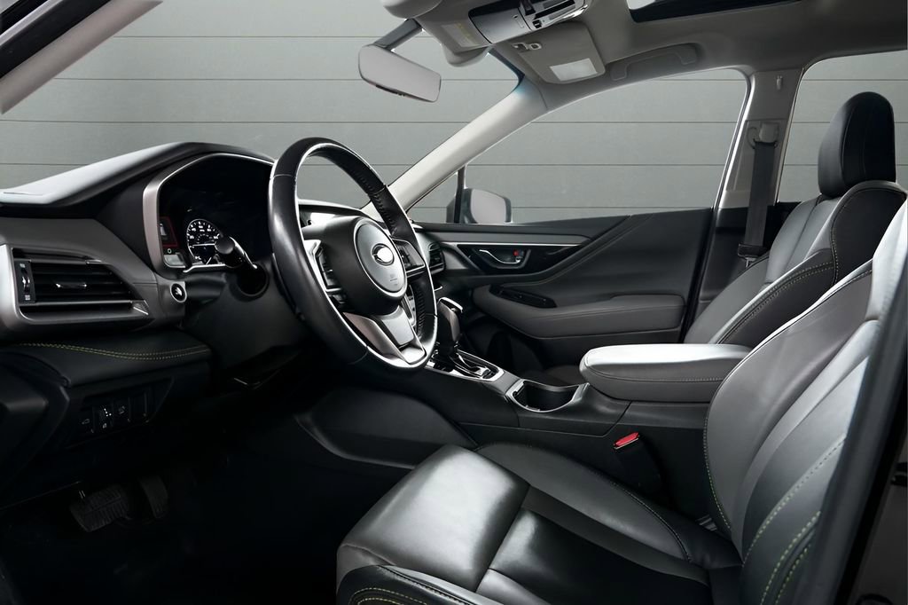 Used 2020 Subaru Outback Onyx Edition XT AWD/4WD image 39