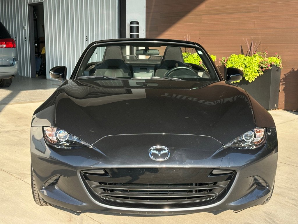 Used 2016 MAZDA MX-5 Miata Club RWD image 2
