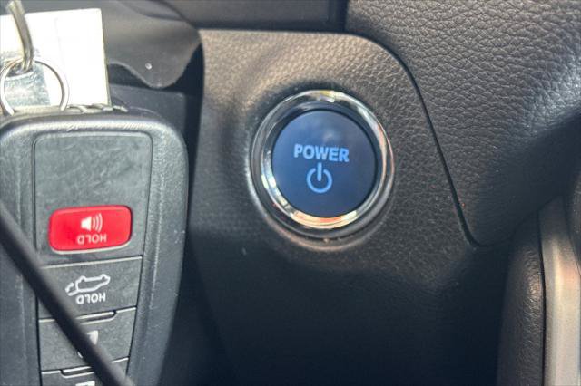 Certified 2019 Toyota RAV4 XLE w/ Convenience Package AWD/4WD image 23