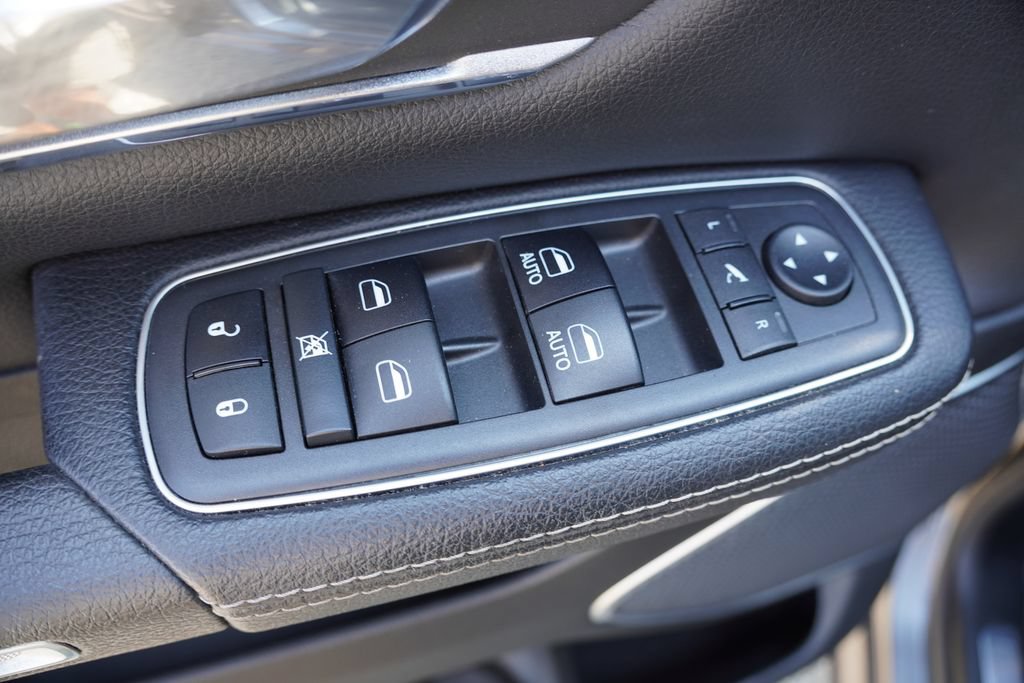 Certified 2019 RAM 1500 Laramie w/ Sport Appearance Package AWD/4WD image 21