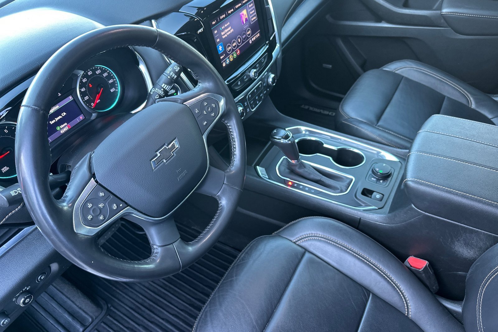 Used 2020 Chevrolet Traverse RS image 11