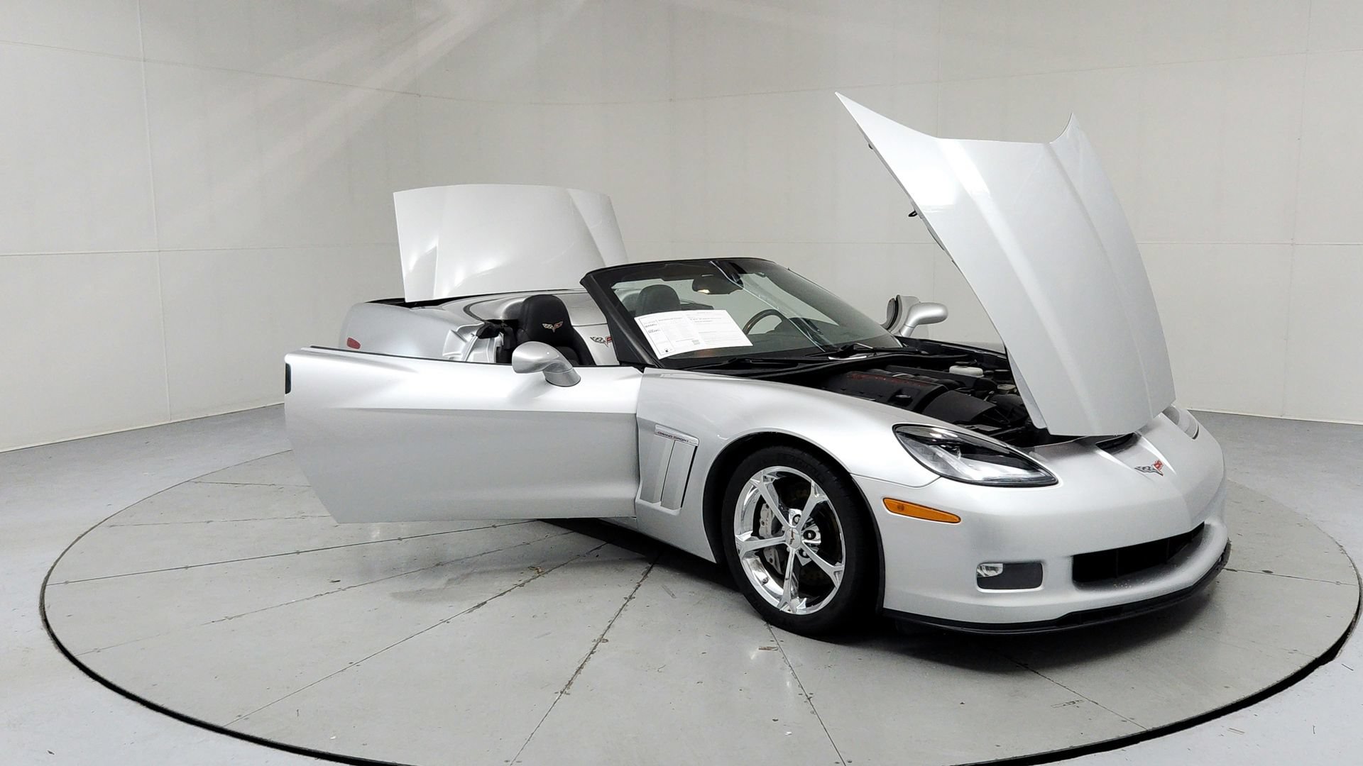 Used 2010 Chevrolet Corvette Grand Sport w/ Preferred Equipment Group RWD image 12