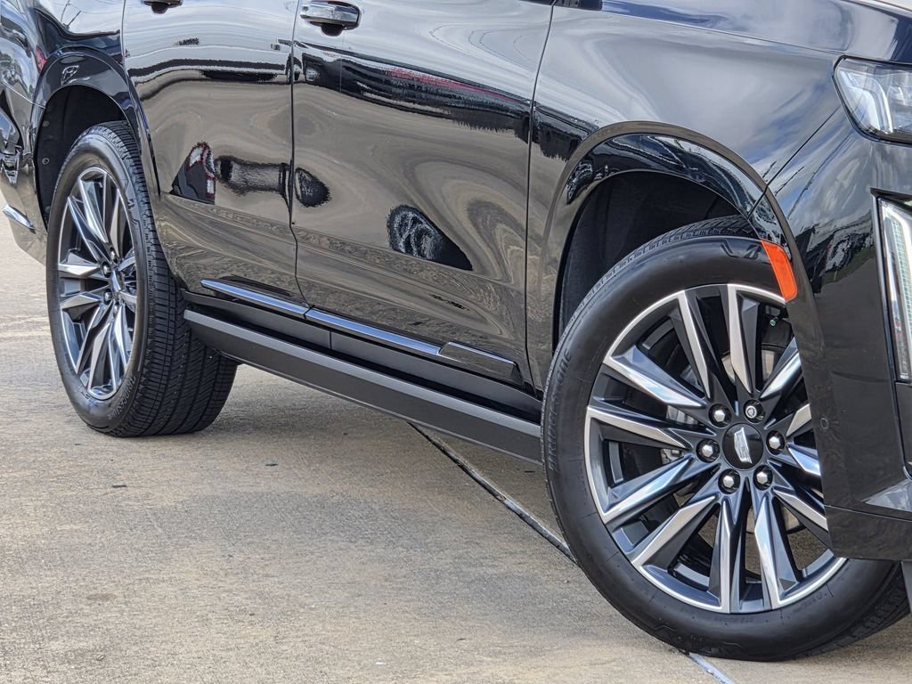 Used 2021 Cadillac Escalade Sport Platinum RWD image 11
