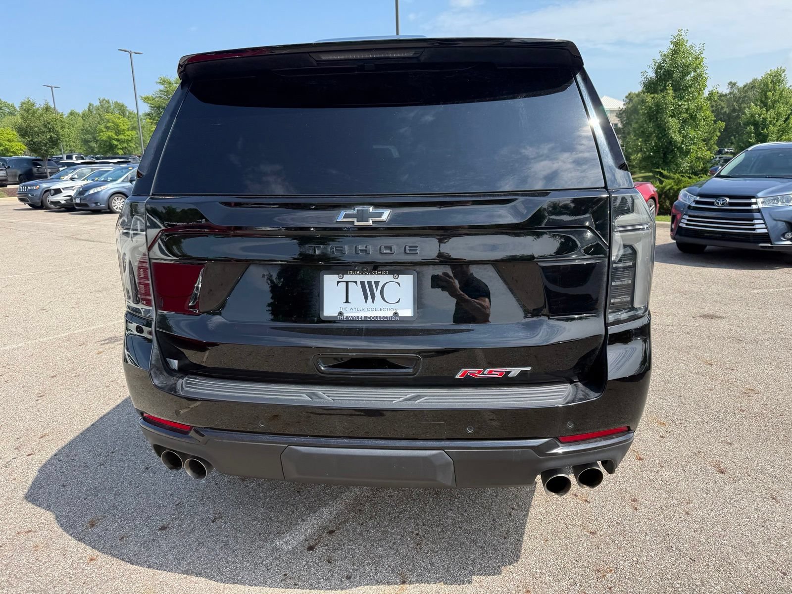 Used 2025 Chevrolet Tahoe RST w/ Comfort Package AWD/4WD image 6