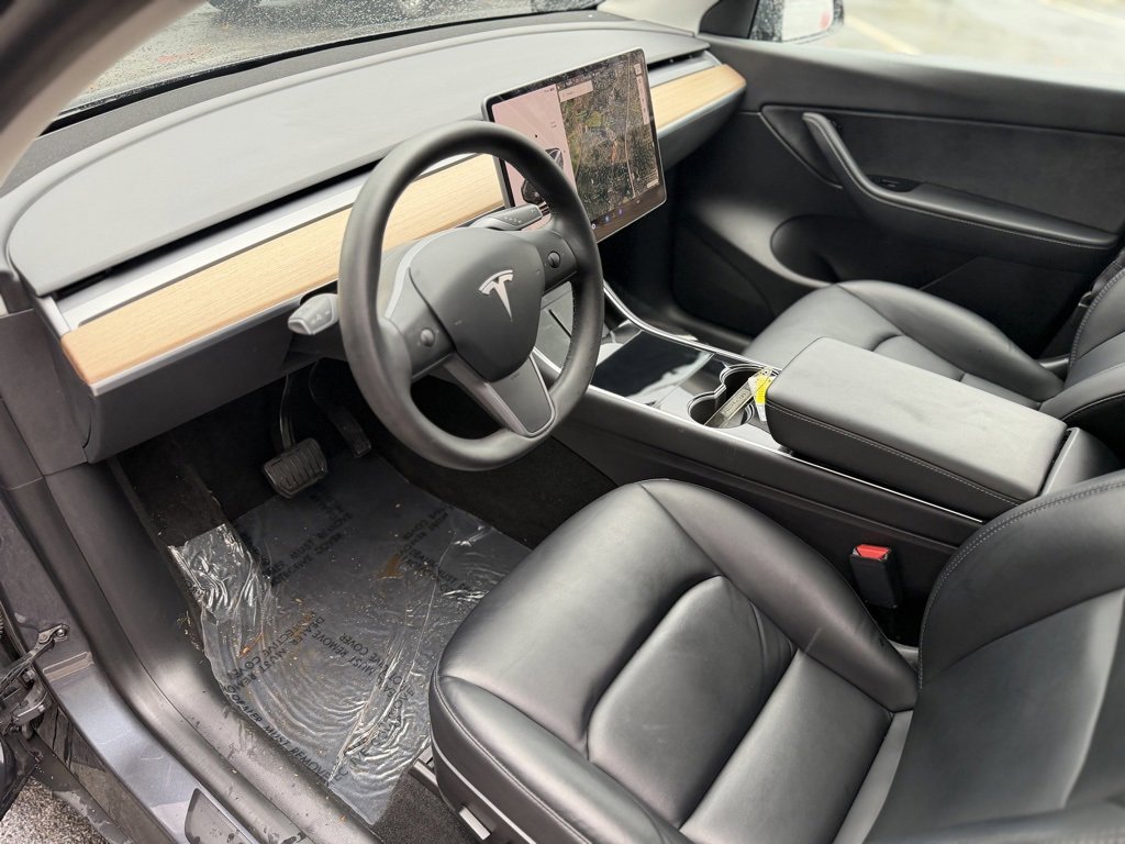 Used 2020 Tesla Model Y Long Range image 24