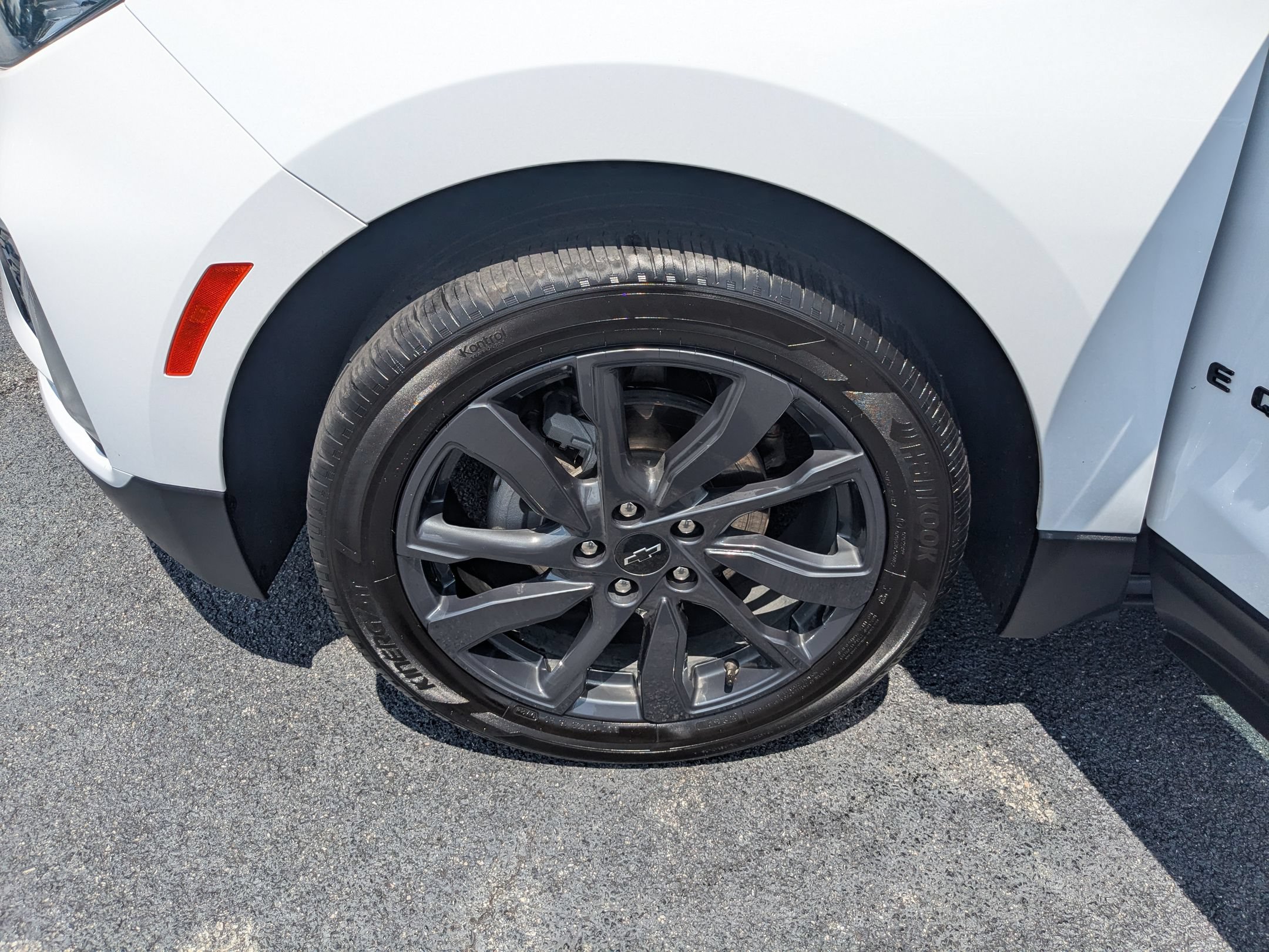 Used 2024 Chevrolet Equinox RS w/ RS Leather Package FWD image 10
