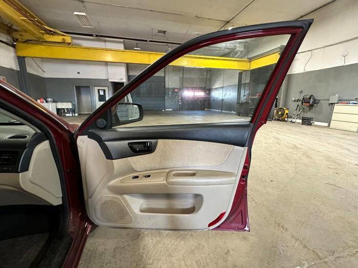 Used 2009 Kia Optima LX FWD image 30