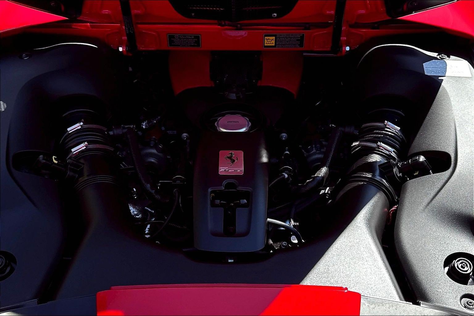 Used 2023 Ferrari F8 Spider RWD image 24