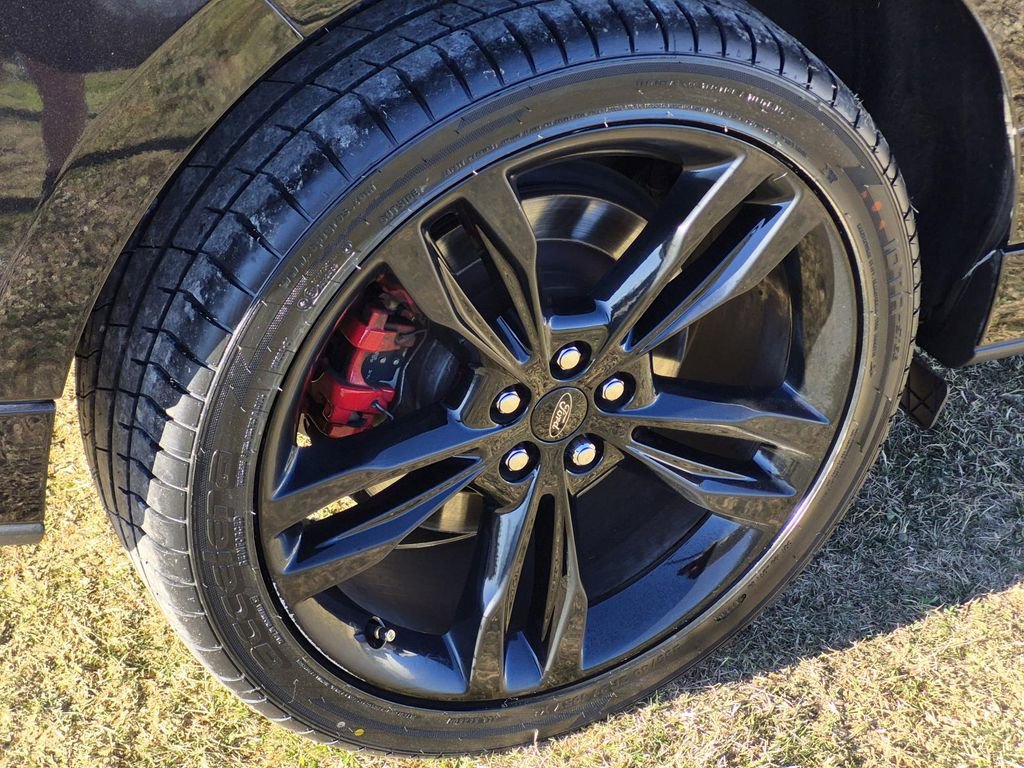 Used 2021 Ford Edge ST w/ Equipment Group 401A image 8