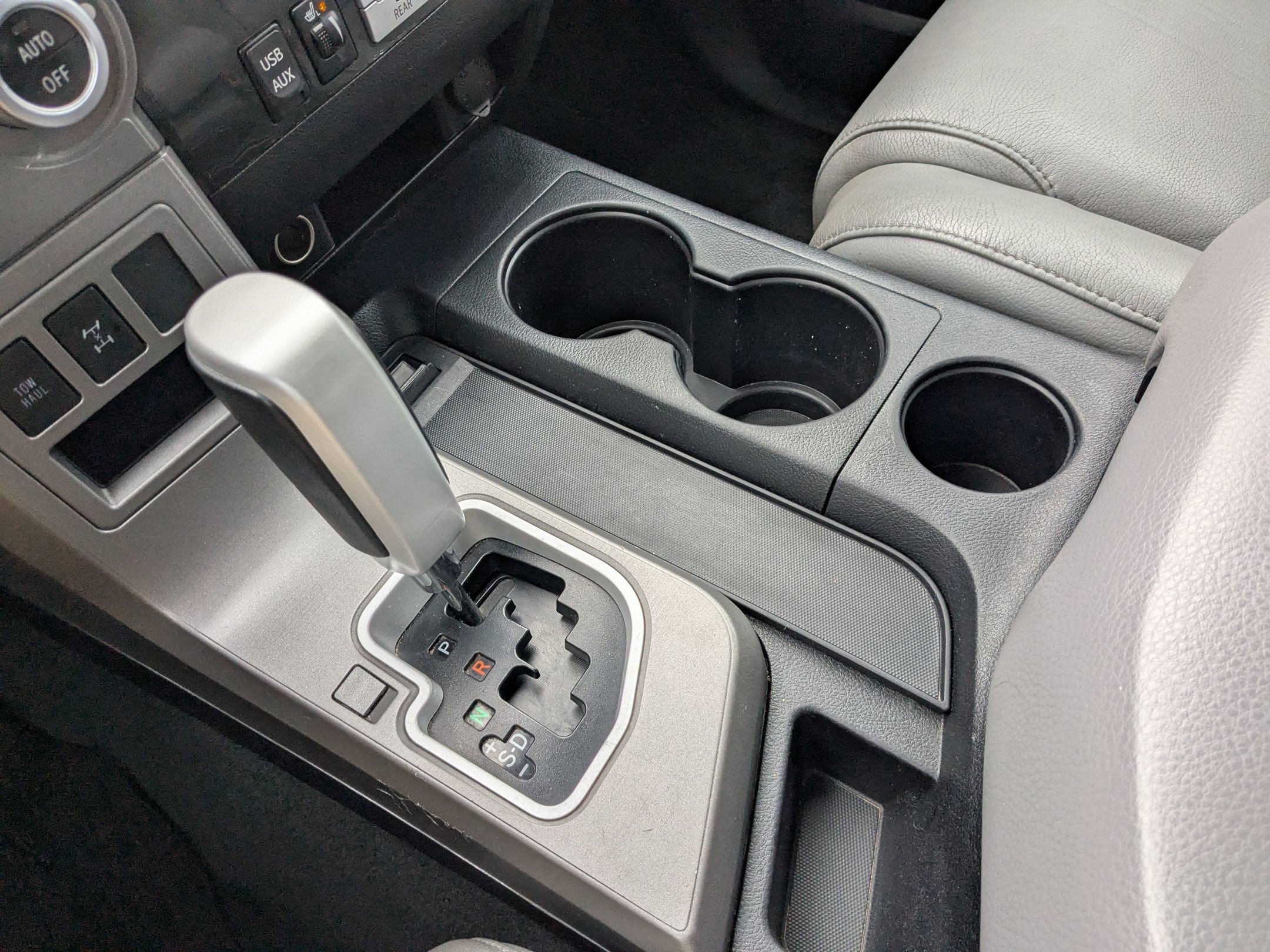 Used 2013 Toyota Sequoia Limited image 30