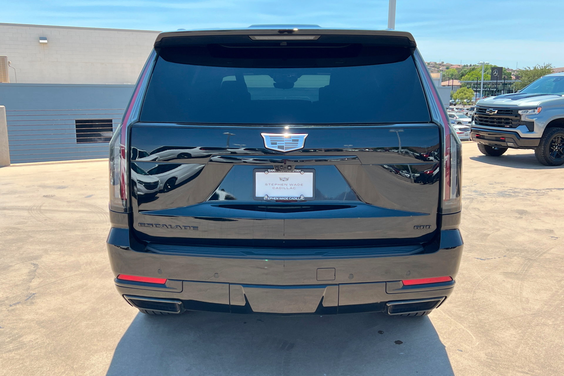 New 2025 Cadillac Escalade Sport Platinum w/ LPO, ONYX Package AWD/4WD image 5