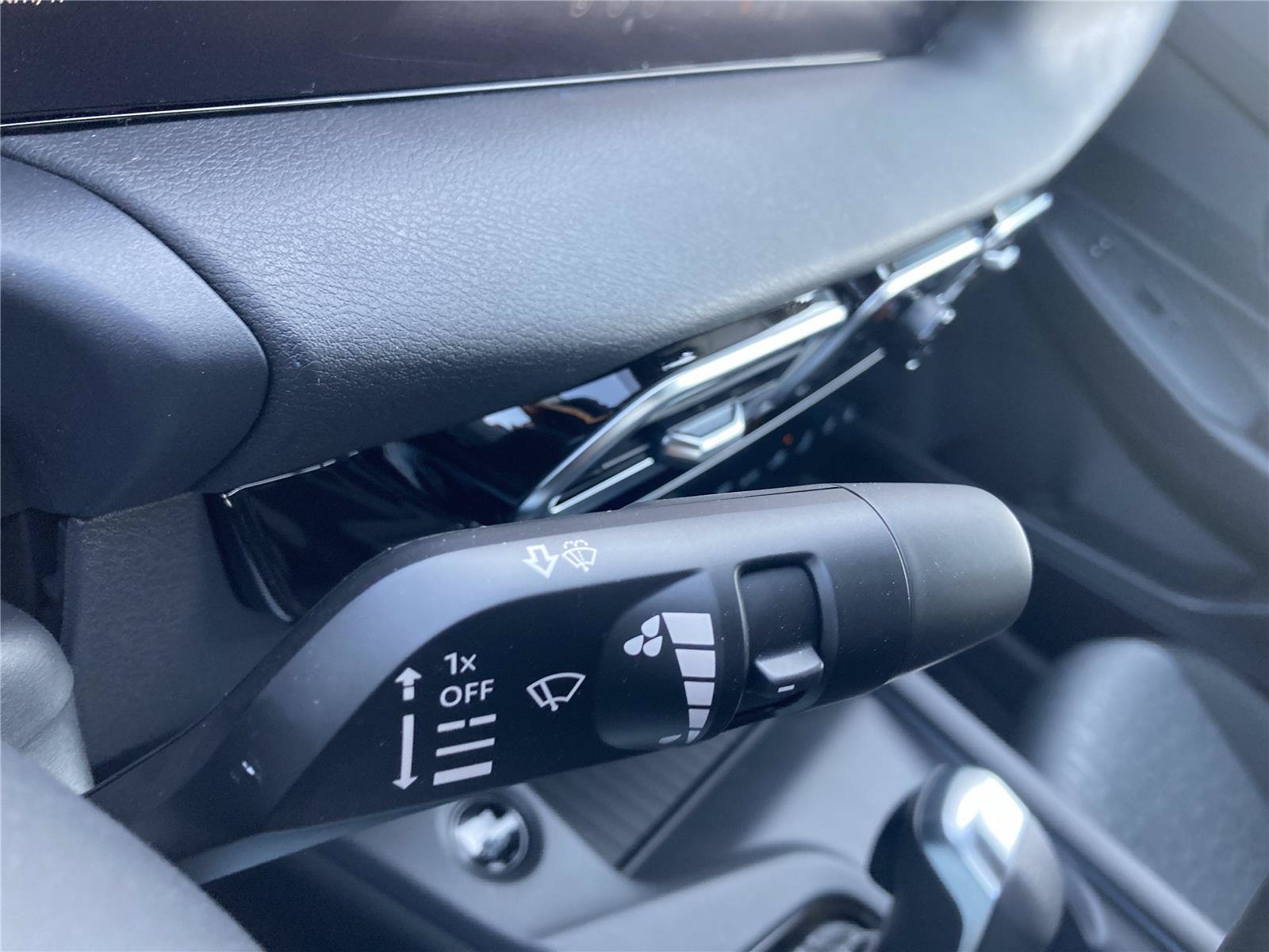 New 2026 Nissan Sentra SV w/ SV Convenience Package FWD image 21