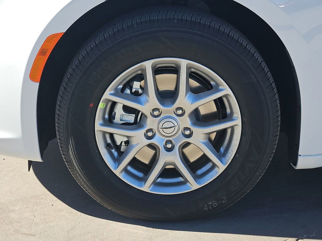 New 2026 Chrysler Pacifica Select image 9