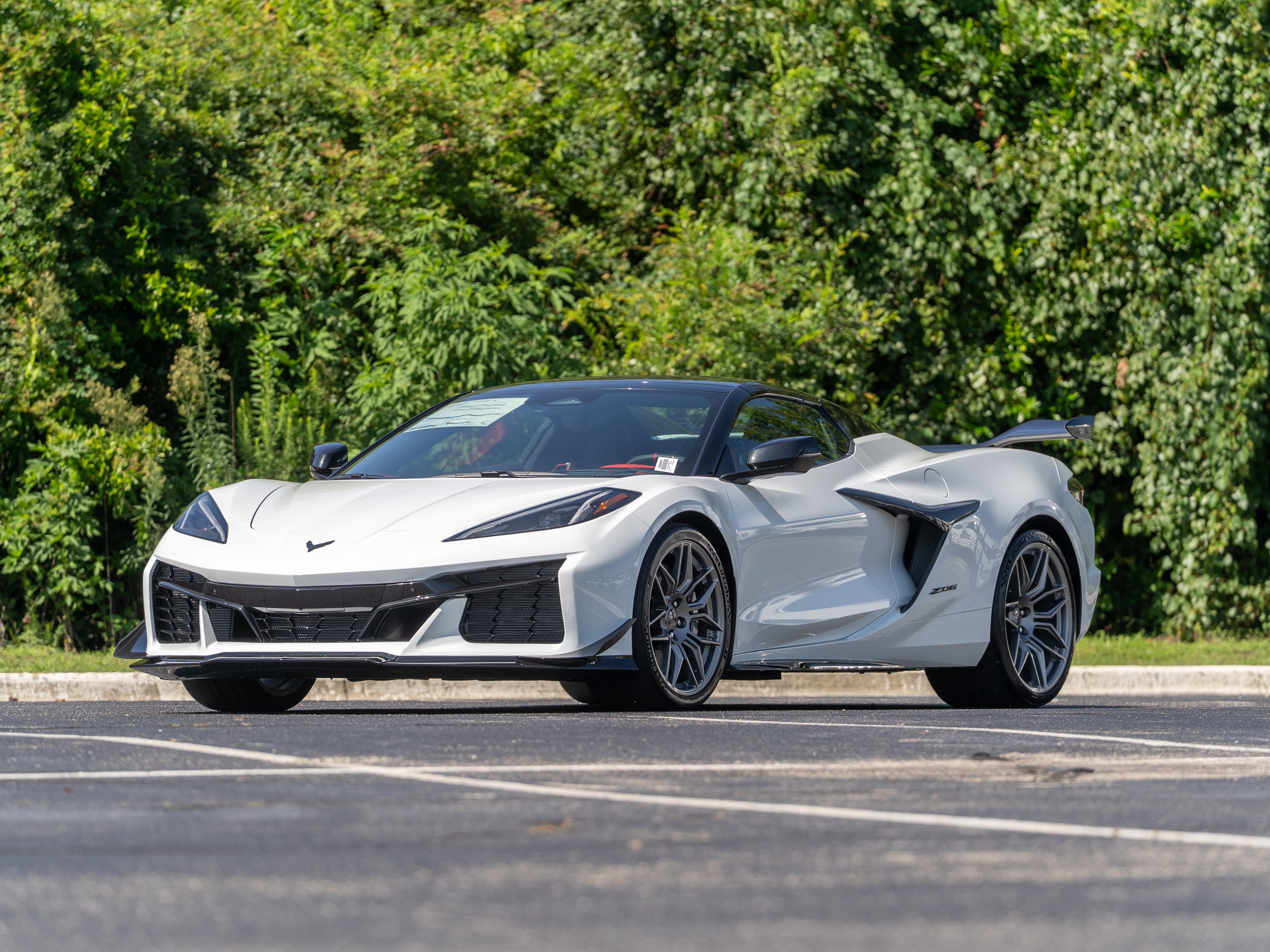 New 2027 Chevrolet Corvette Z06 w/ Z07 Performance Package RWD image 38