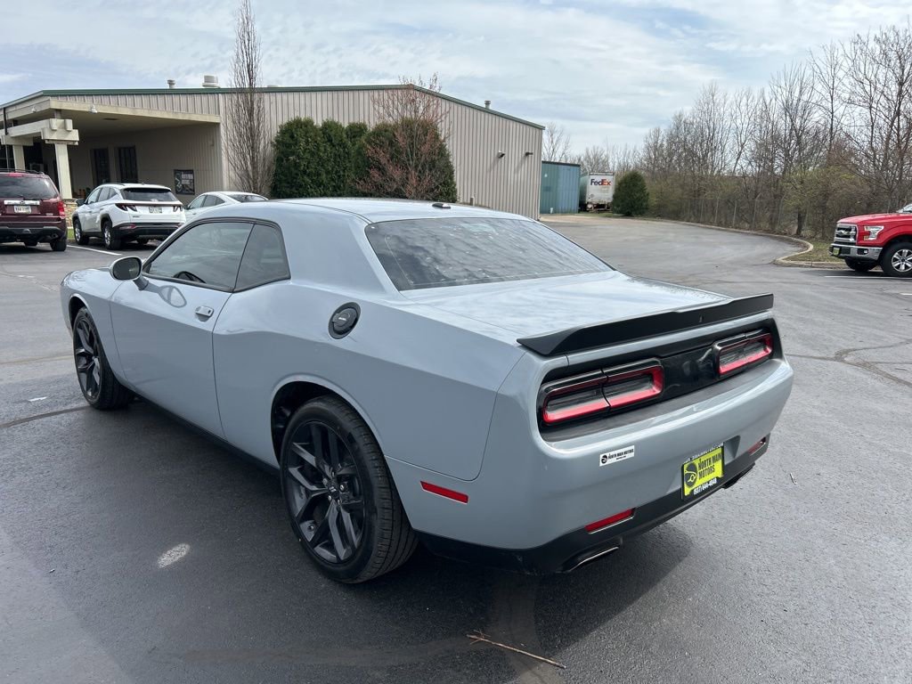 Used 2022 Dodge Challenger SXT w/ Blacktop Package image 5