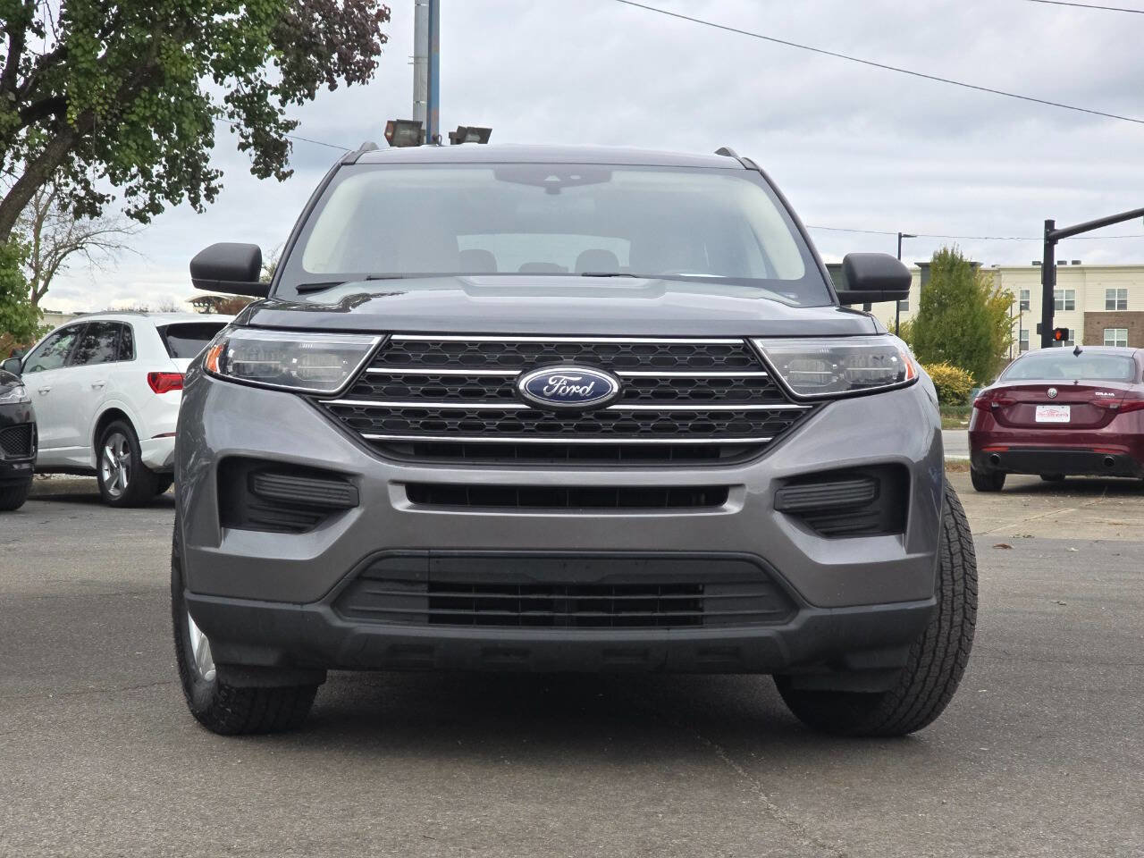 Used 2022 Ford Explorer XLT image 11
