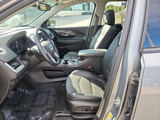 Used 2023 GMC Terrain SLT w/ LPO, 'HIT The Road' Package AWD/4WD image 13
