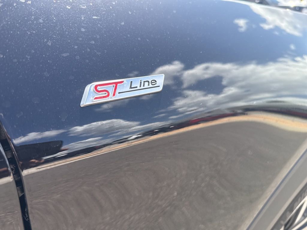 Used 2025 Ford Explorer ST-Line w/ Premium Package image 12