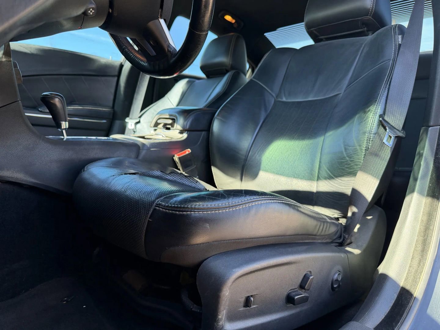 Used 2014 Dodge Charger R/T RWD image 10