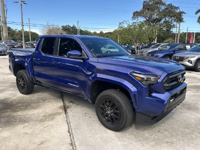 Used 2025 Toyota Tacoma SR5 RWD image 17