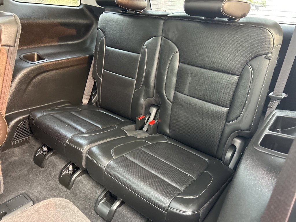 Used 2022 GMC Acadia SLT w/ Elevation Edition image 14