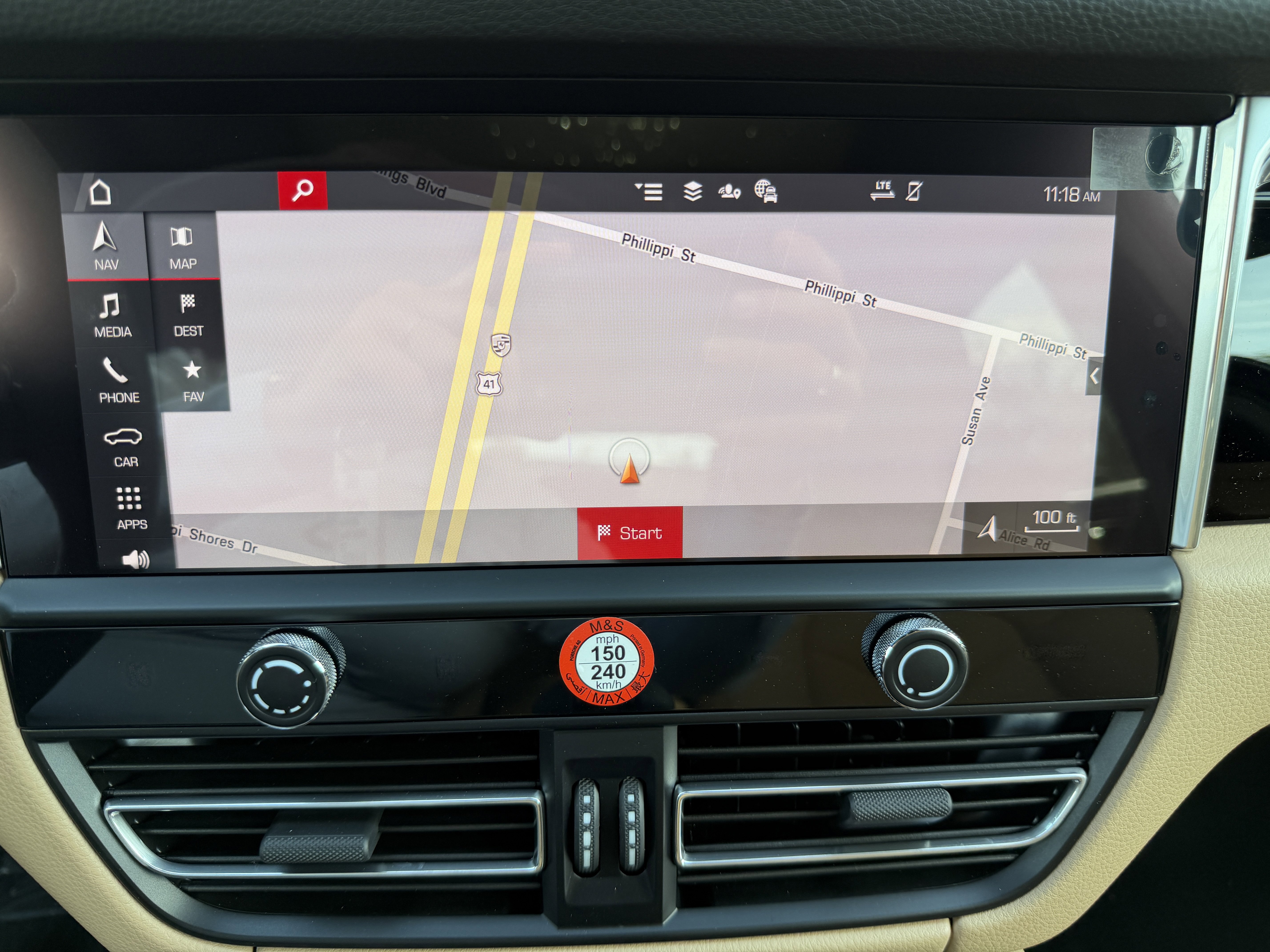 New 2025 Porsche Macan image 26