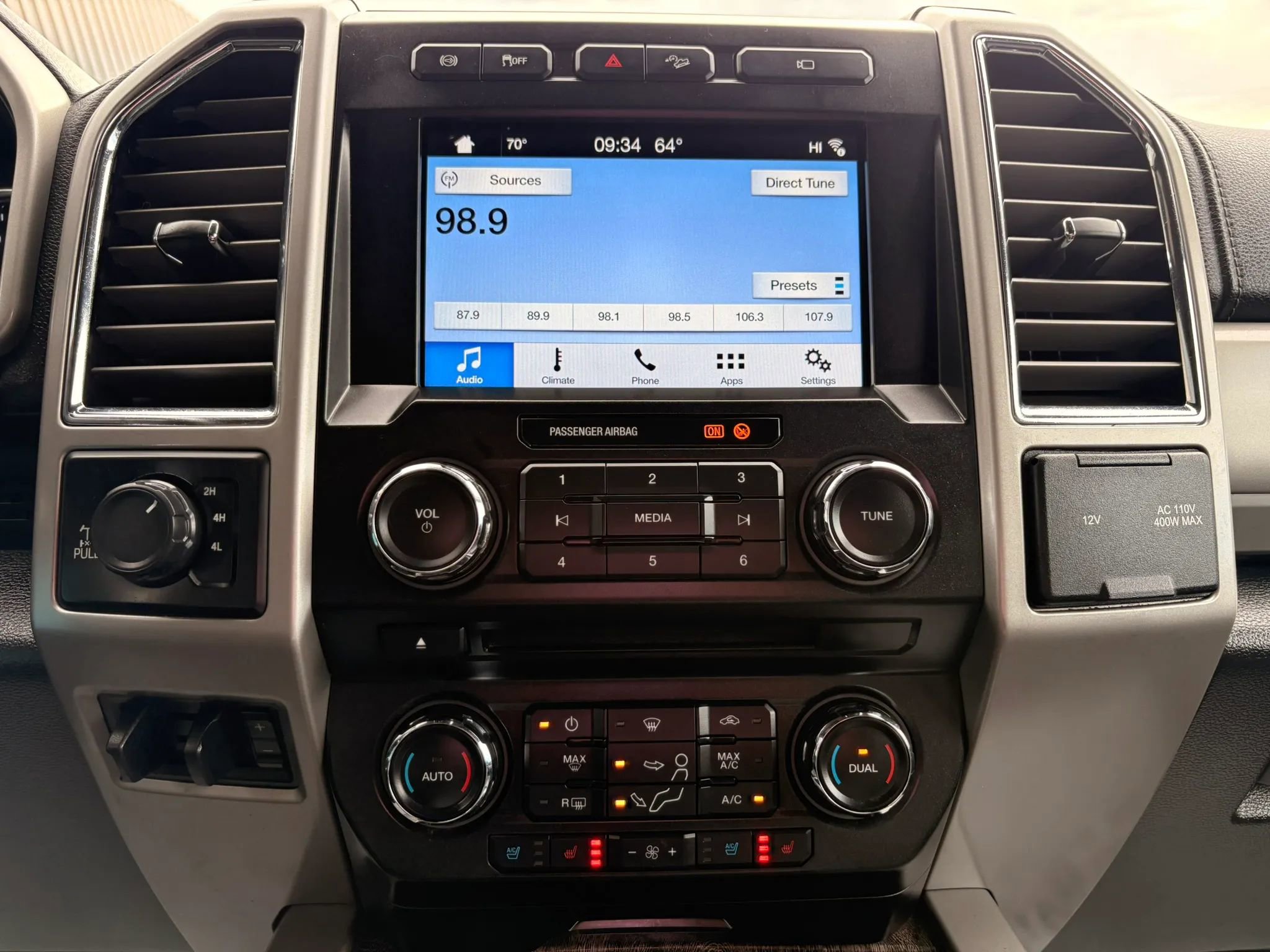 Used 2017 Ford F250 Lariat w/ Chrome Package image 19