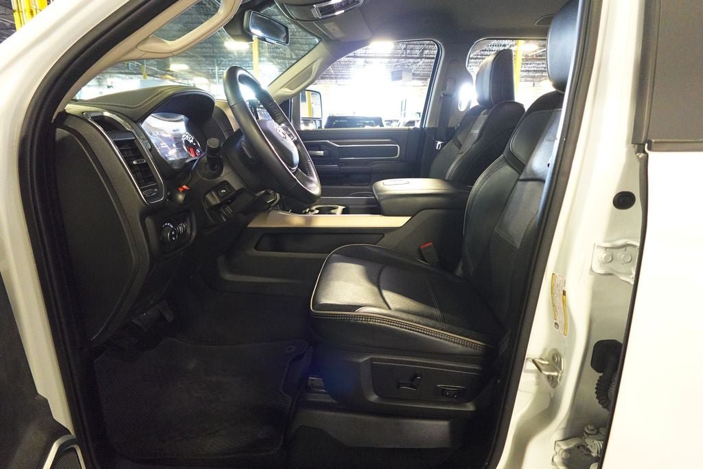 Used 2024 RAM 2500 Laramie AWD/4WD image 24