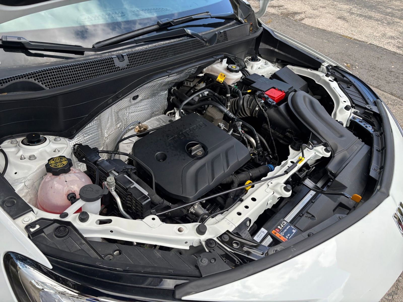 Used 2025 Buick Encore GX Preferred image 29