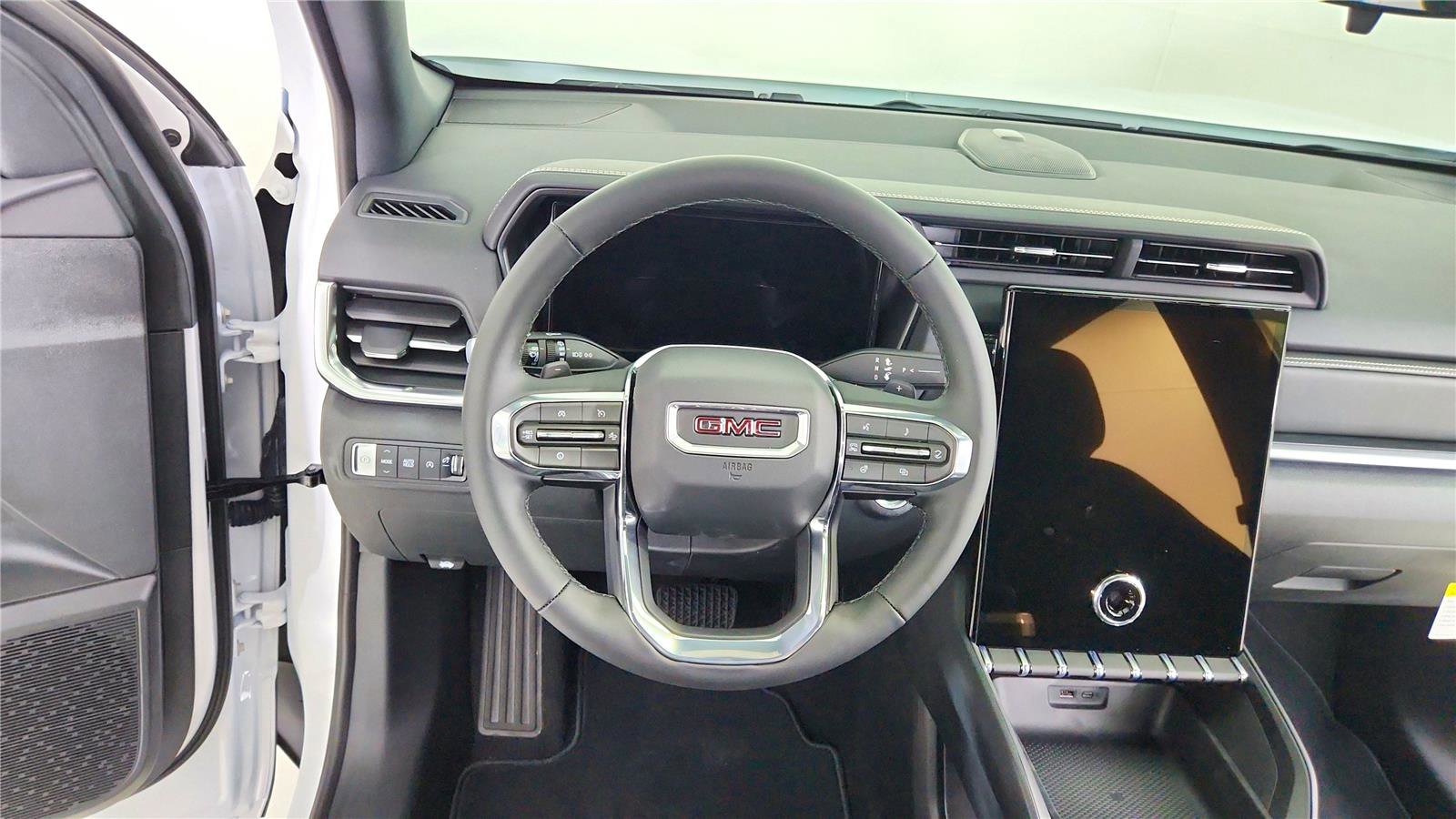 Used 2026 GMC Terrain Elevation image 28