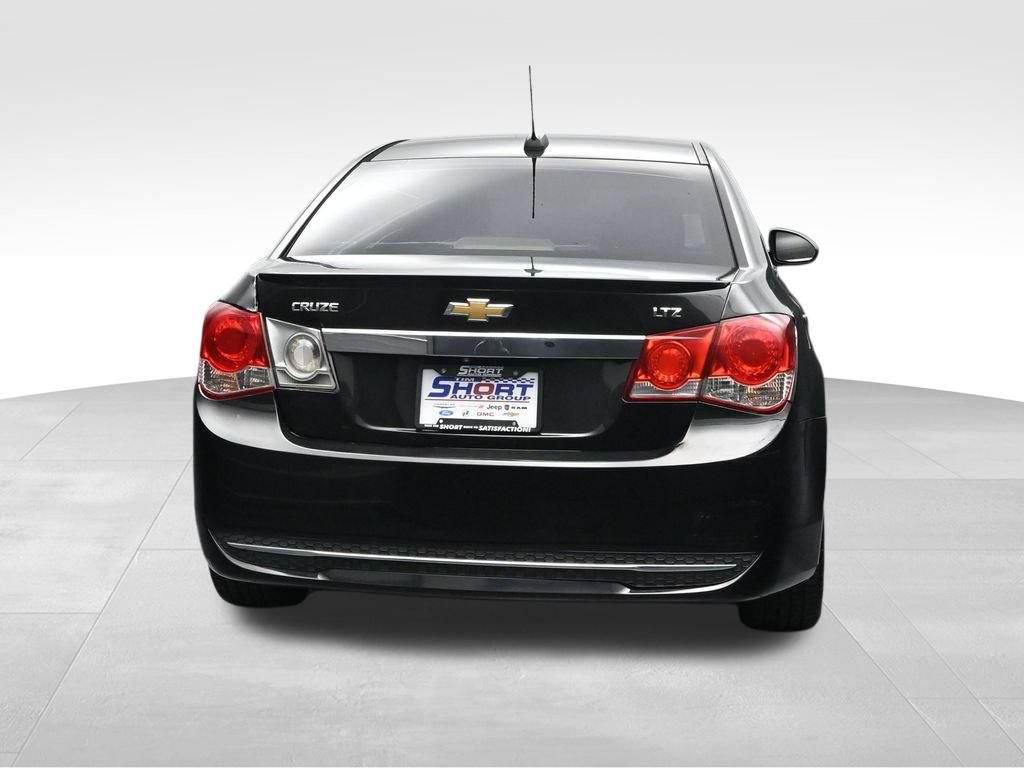 Used 2015 Chevrolet Cruze LTZ w/ Sun, Sound and Sport Package FWD image 4