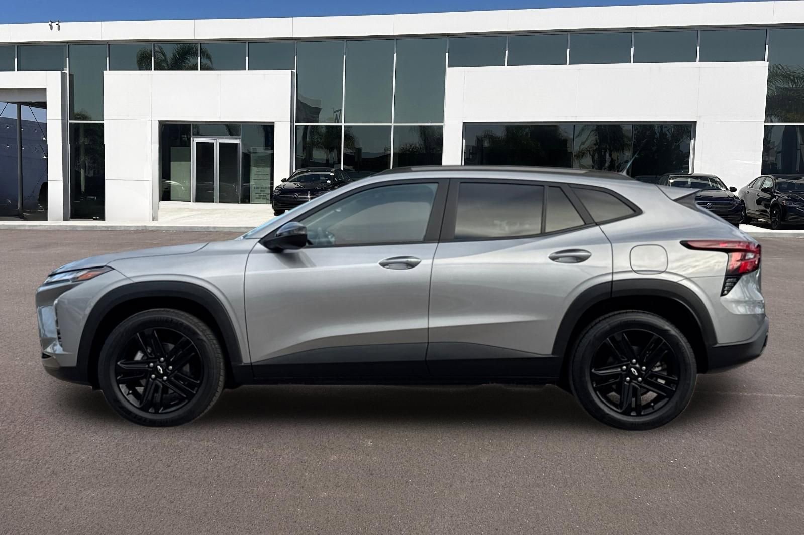 Used 2024 Chevrolet Trax ACTIV w/ Sunroof Package image 6