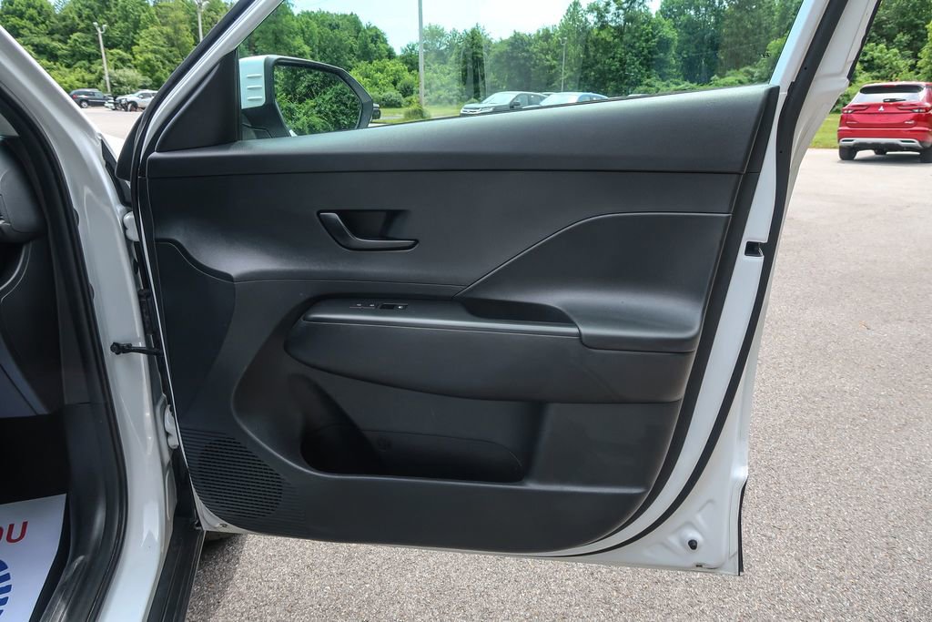 Used 2024 Hyundai Kona SEL FWD image 20