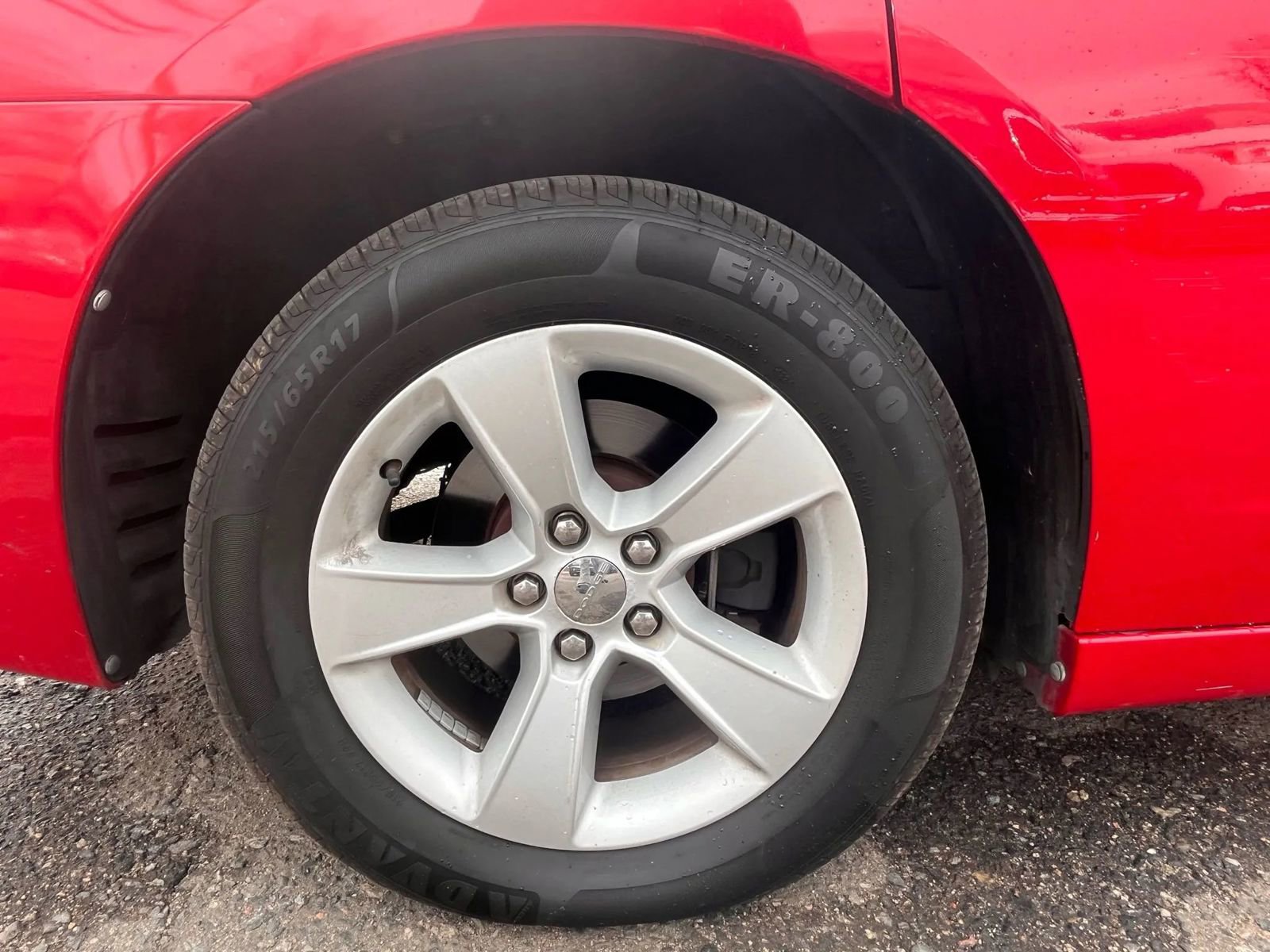 Used 2013 Dodge Charger SXT image 18