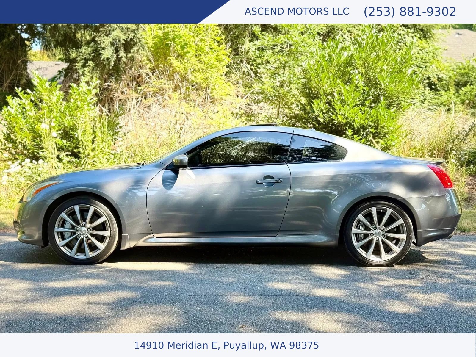 Used 2010 INFINITI G37 Sport w/ Navigation Pkg RWD image 2