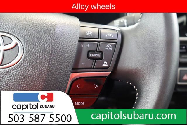 Used 2025 Toyota Camry SE image 20