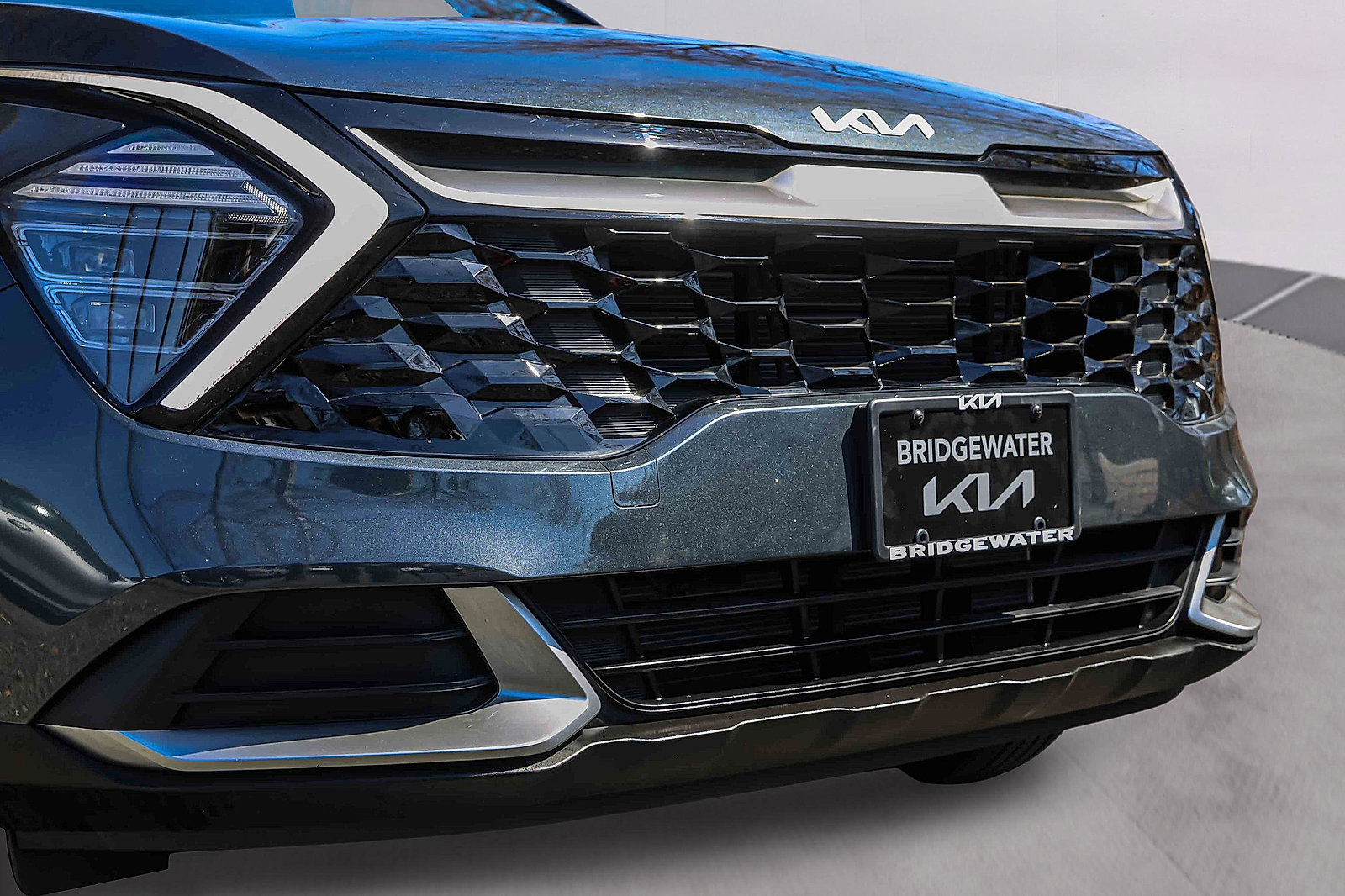 Certified 2024 Kia Sportage EX image 30