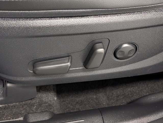Used 2023 Hyundai Santa Fe SEL w/ Premium Package AWD/4WD image 12