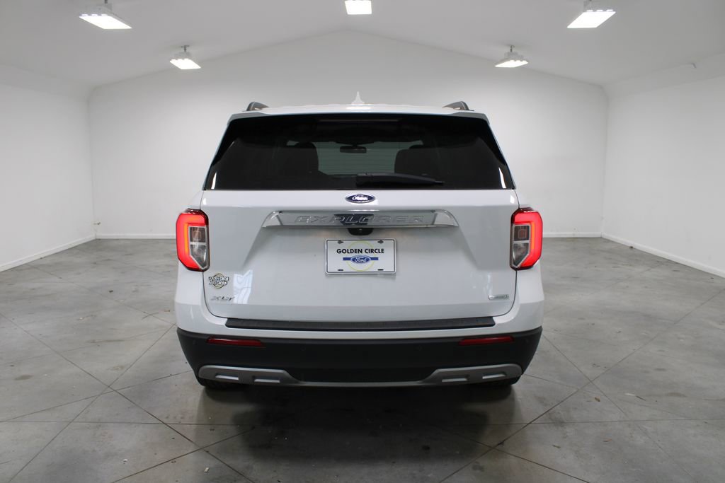 Used 2020 Ford Explorer XLT w/ Equipment Group 202A image 8