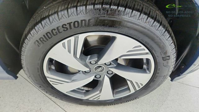 Used 2025 Audi Q6 e-tron Premium w/ Convenience Package image 56