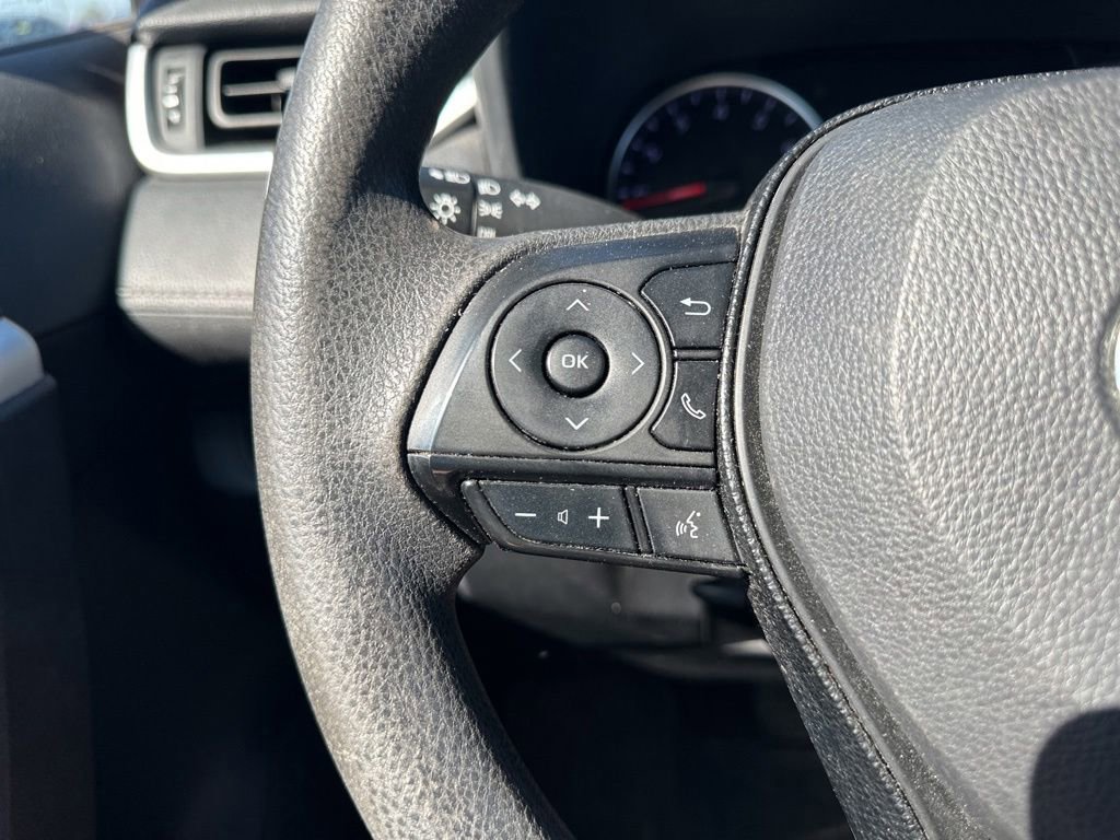 Used 2019 Toyota RAV4 LE w/ All Weather Liner Package AWD/4WD image 20