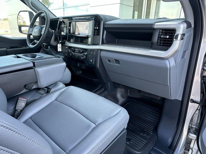 Used 2023 Ford F250 XL AWD/4WD image 13
